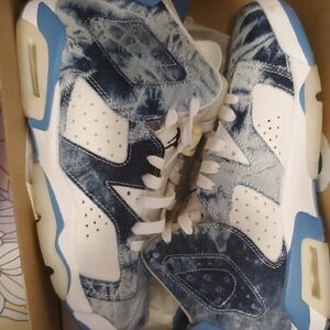 Jordan Blue and White Retro Sneakers with Air Cushioning